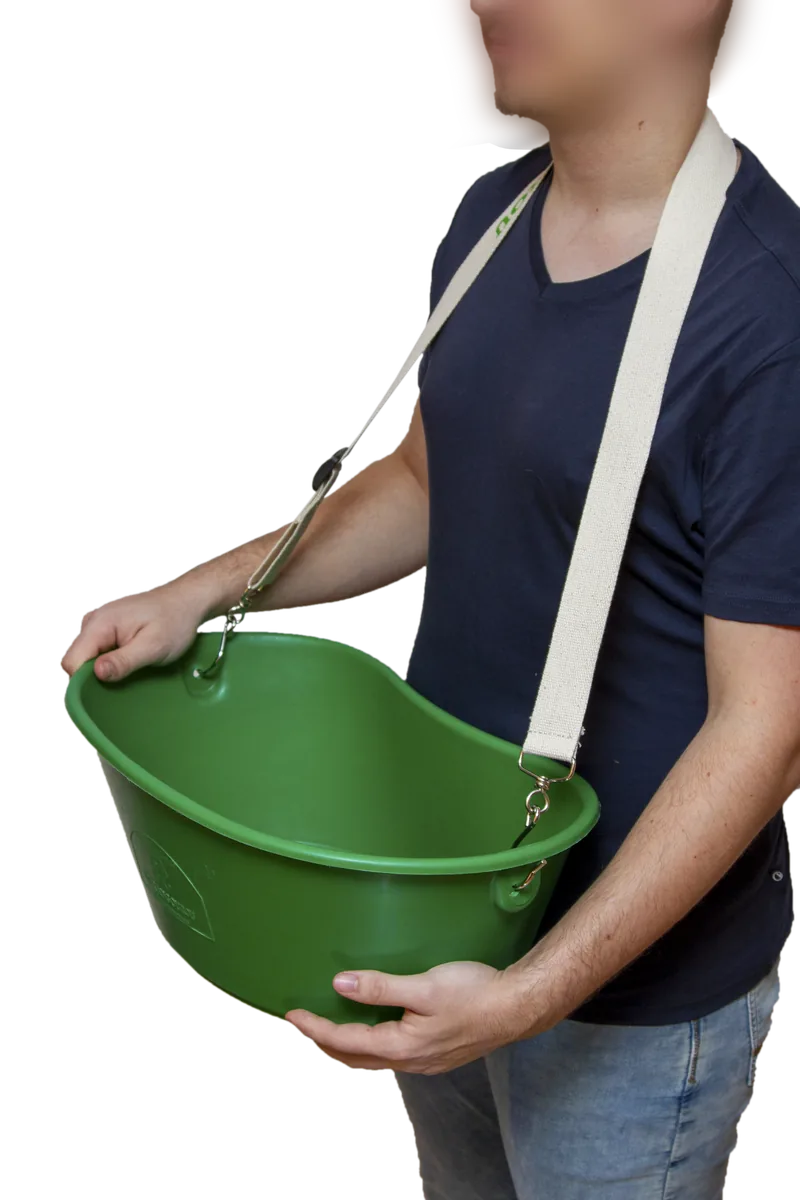 Sangle K7 portée à l'épaule avec un panier de récolte LEKANGOUROU