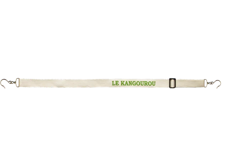 Sangle K7 dépliée, boucle de réglage et crochets tournants aux extrémités