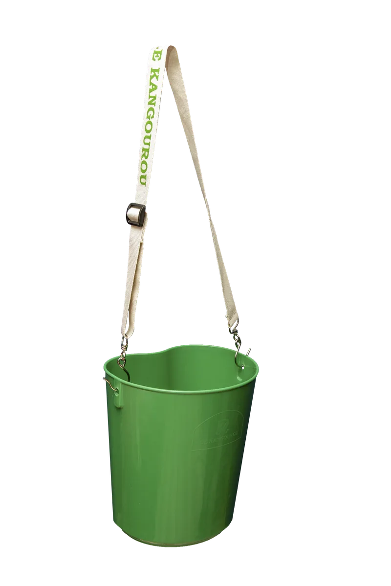 Seau de cueillette ventral LEKANGOUROU K9 de 12 litres suspendu à sa sangle de coton